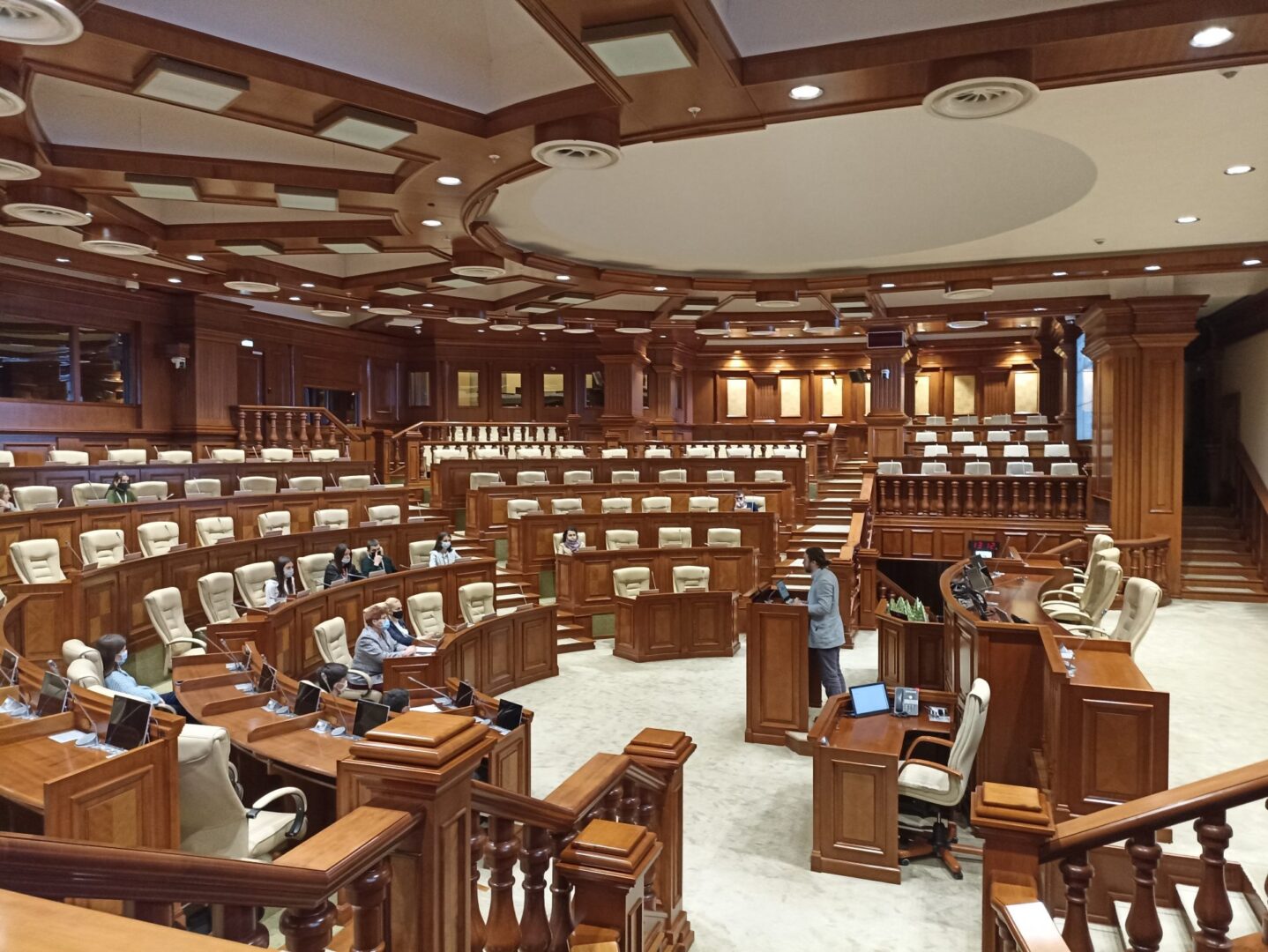 gallery img