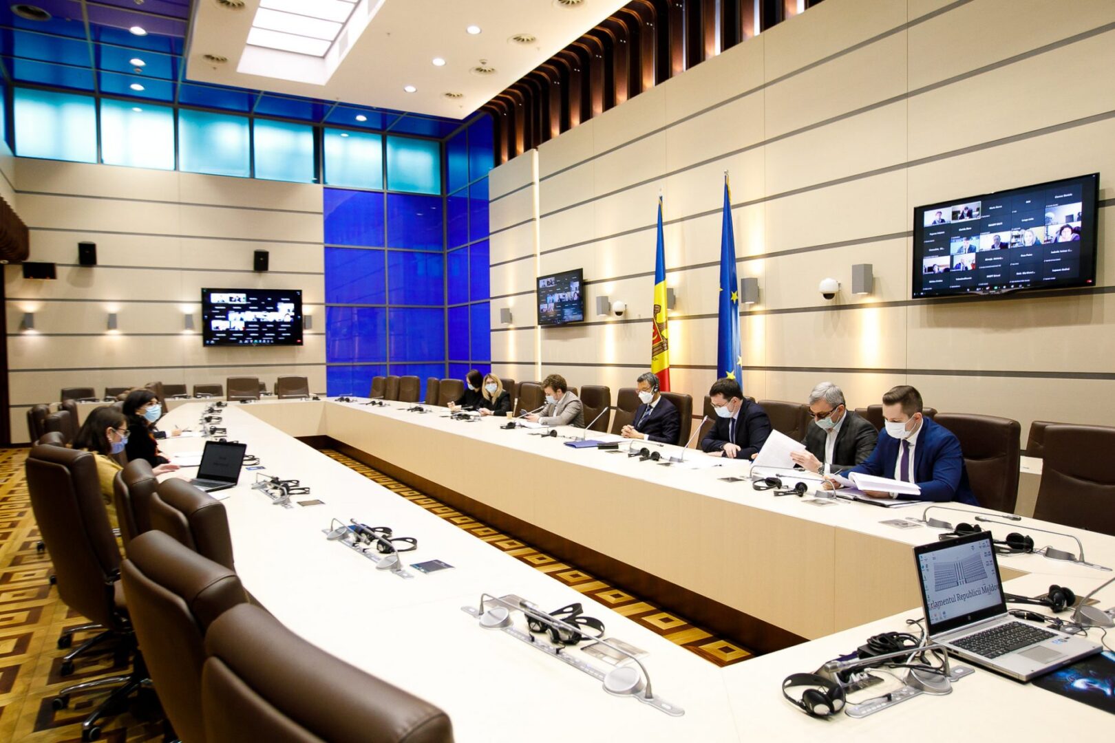 gallery img