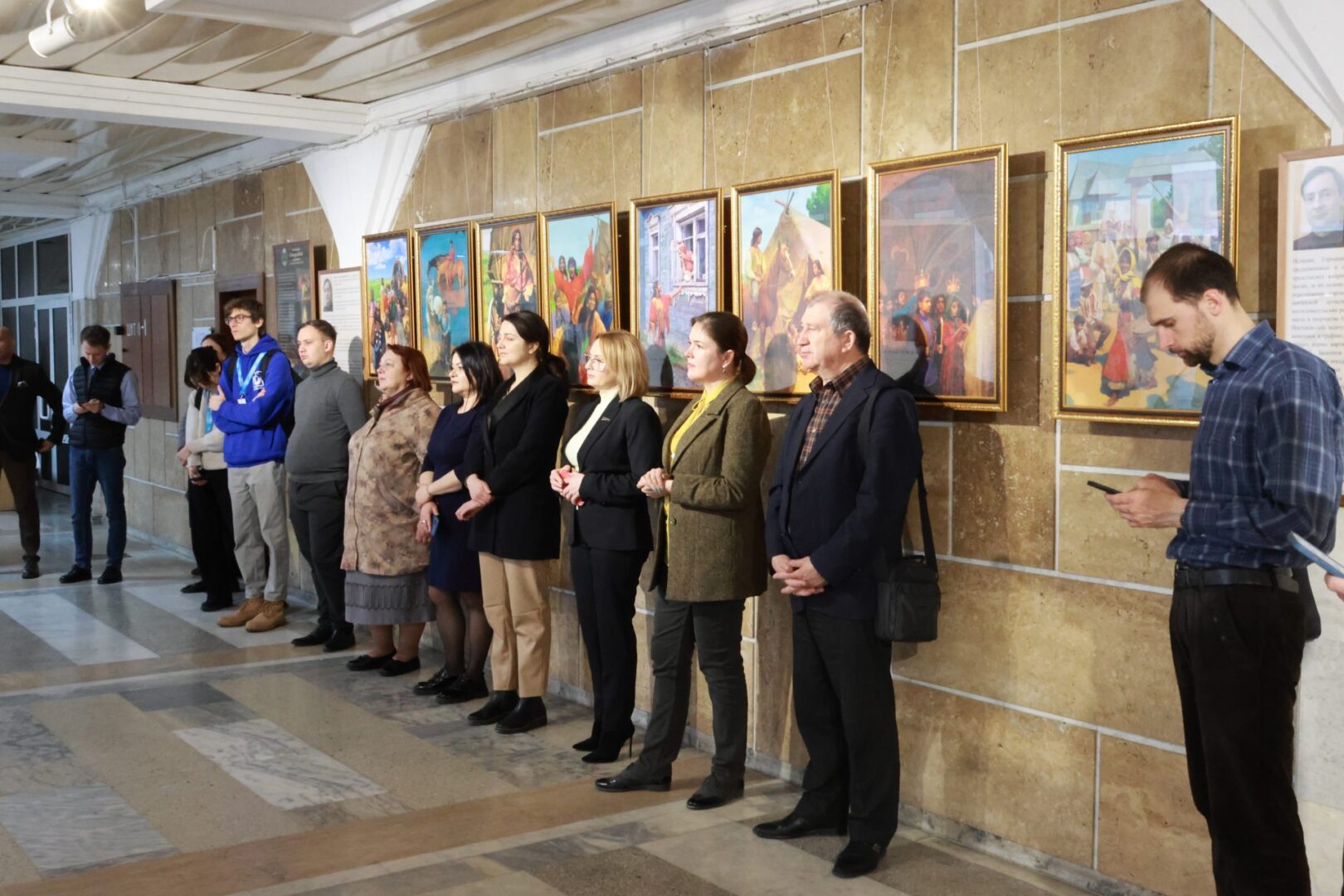 gallery img