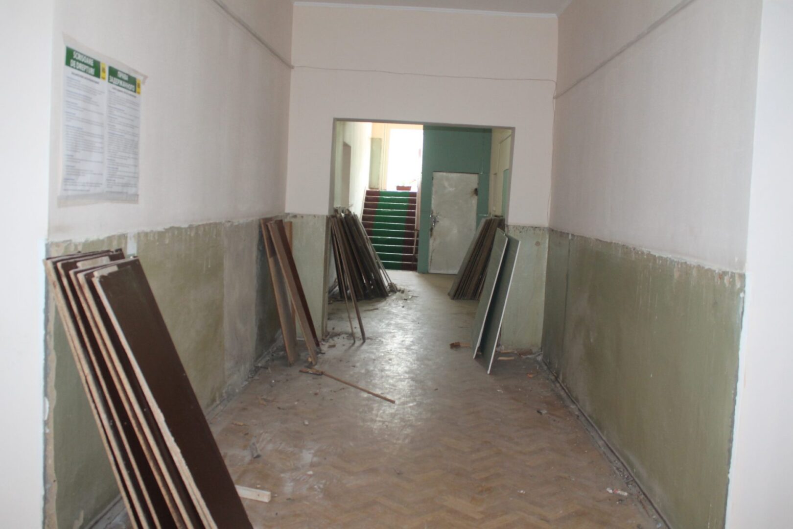 gallery img