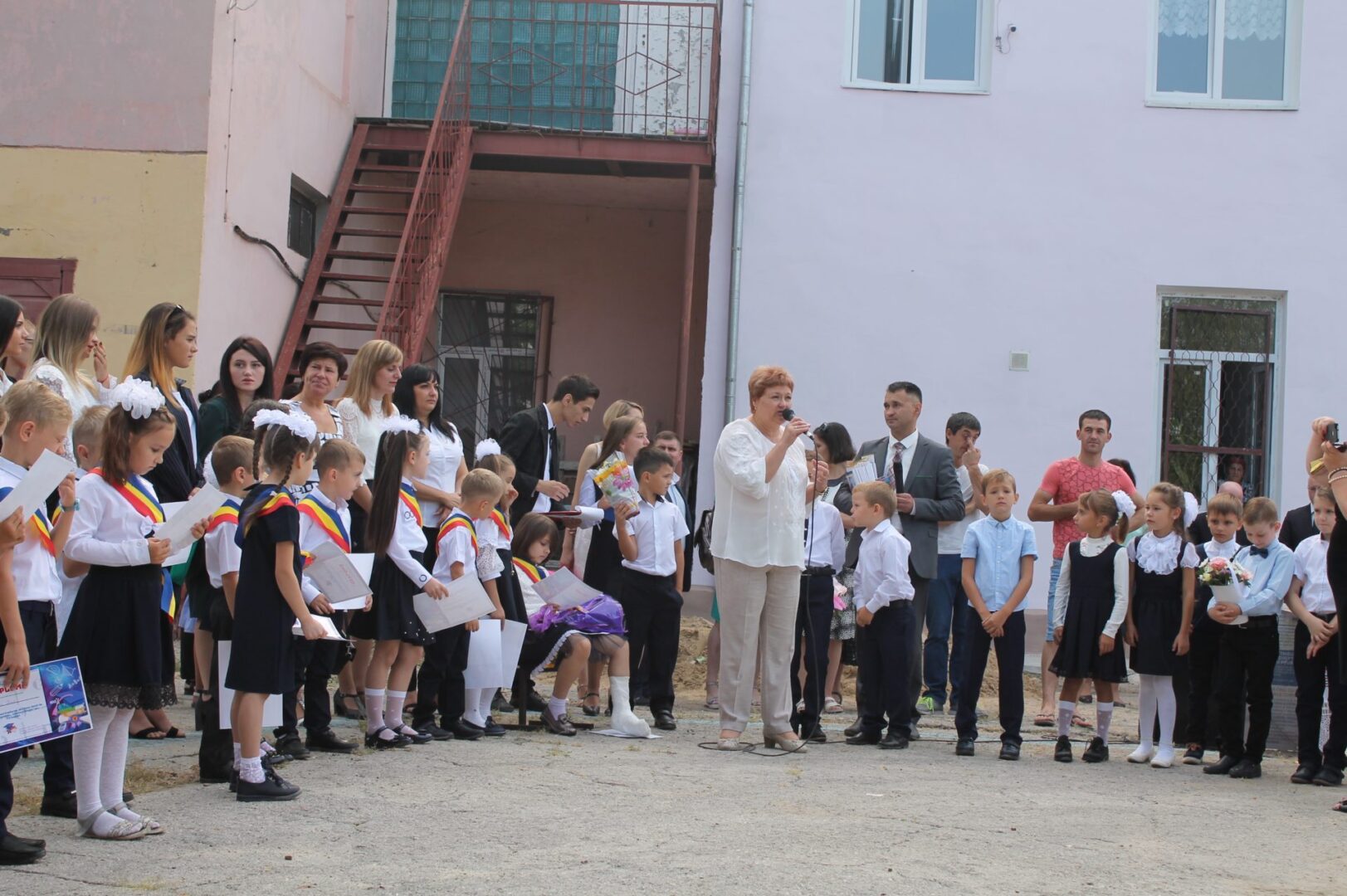 gallery img